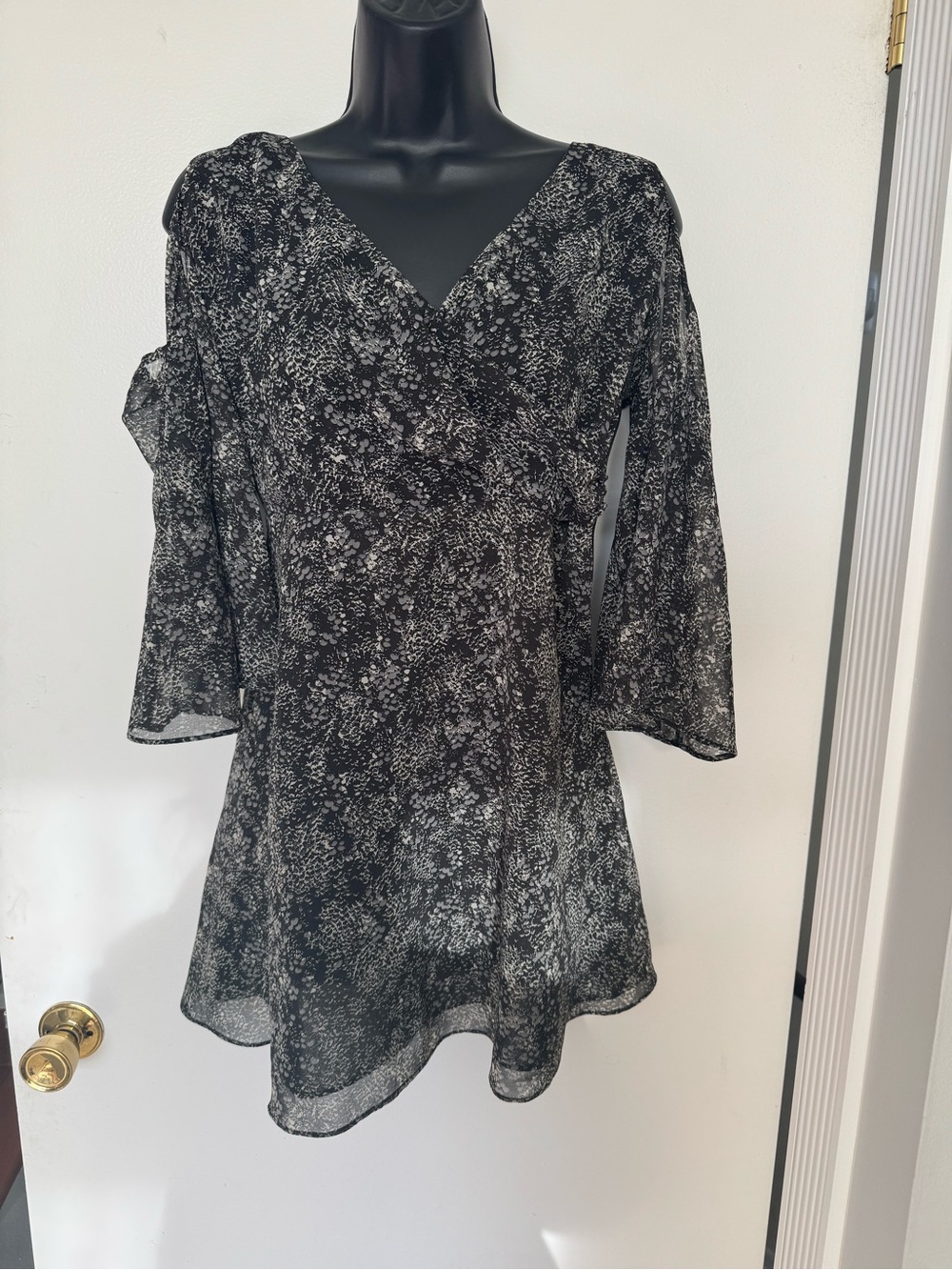 Zara Black & White Floral Wrap-Style Long Sleeve Dress